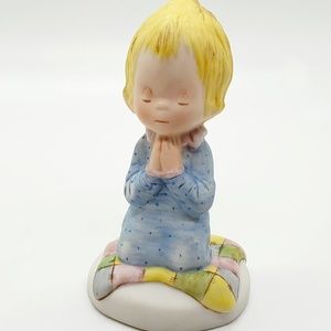 The BETSEY CLARK Collection  1979 Hallmark Gallery child praying figurine